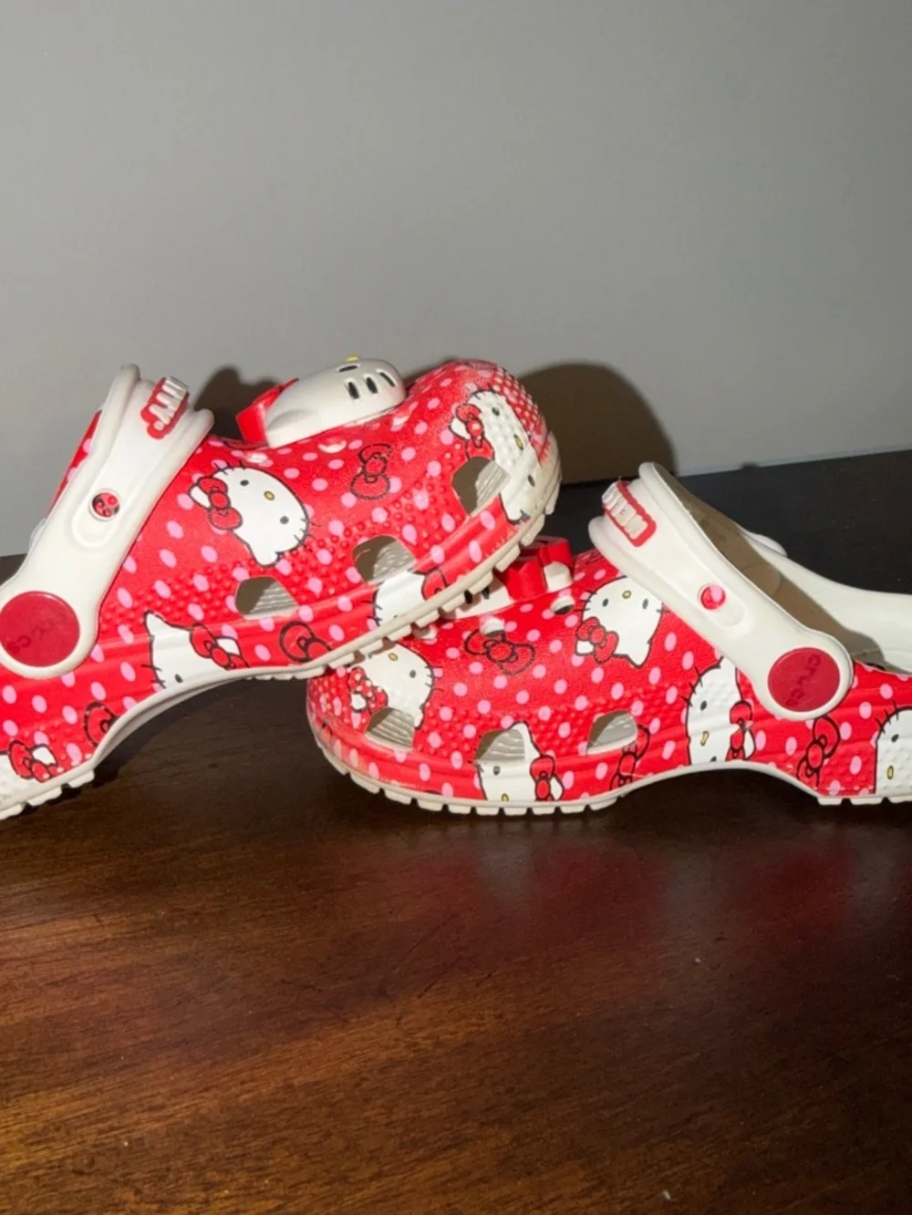 Crocs Hello Kitty Kids Children's C9 Clog Size 9 Red White